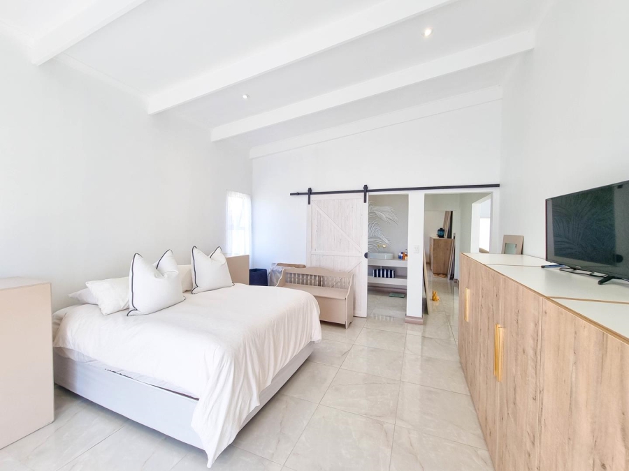 4 Bedroom Property for Sale in Vermont Western Cape